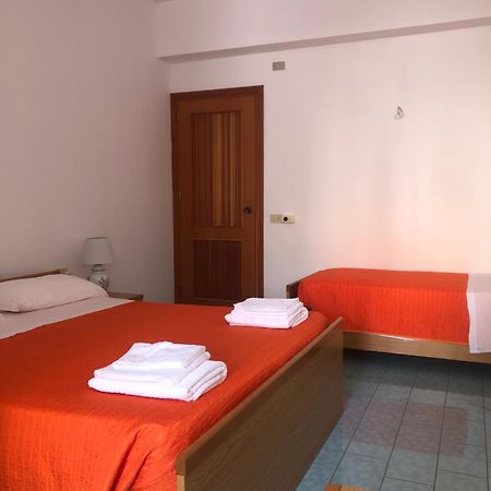 Hotel Ariston Isola di Ustica エクステリア 写真