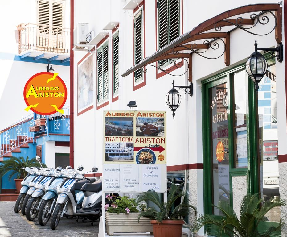 Hotel Ariston Isola di Ustica エクステリア 写真